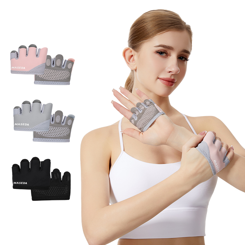 Pilates With Yoga - Pair of Fitness Fingerless Gloves: Anti-Blister